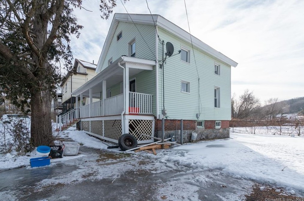 78 Gay St, Winsted, CT 06098