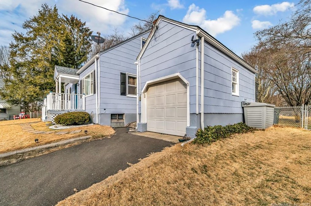 234 Pilgrim Pl, Bridgeport, CT 06610