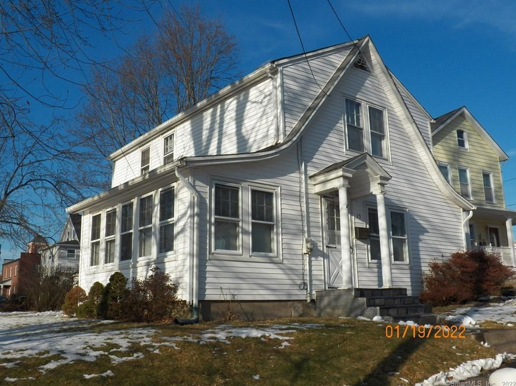 15 Clark St, Danbury, CT 06810