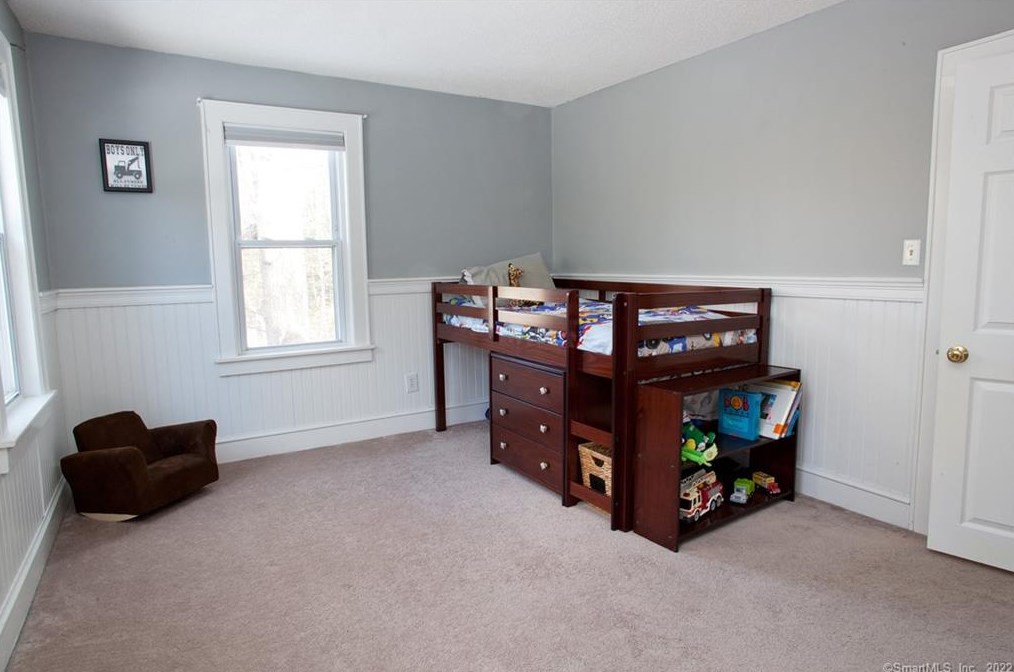 219 Arch Rd, Avon CT 06001-4209 exterior