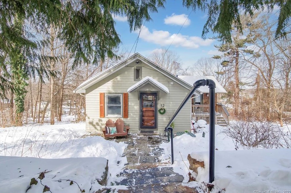 12 Rose Ln, Andover, CT 06232
