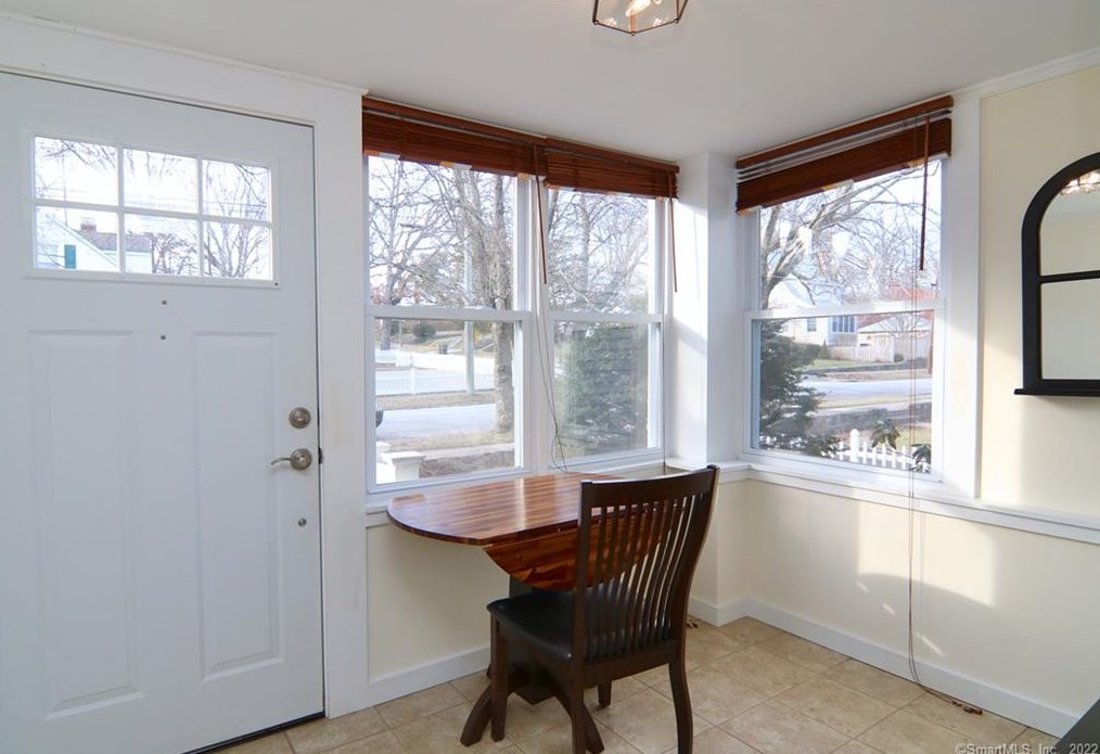 55 Midland Ave, Stamford, CT 06906