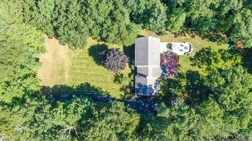 109 Dorset Ln, Madison, CT 06443-1686