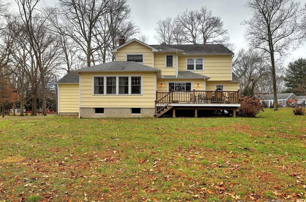 333 Drummond Rd, Orange, CT 06477