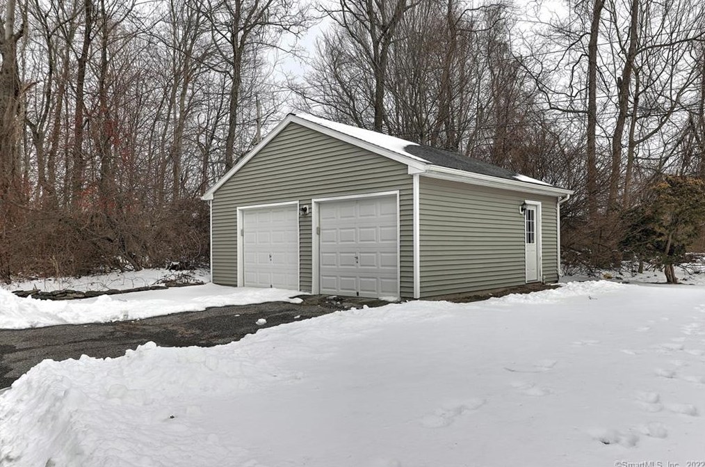474 Daniels Farm Rd, Bridgeport, CT 06611