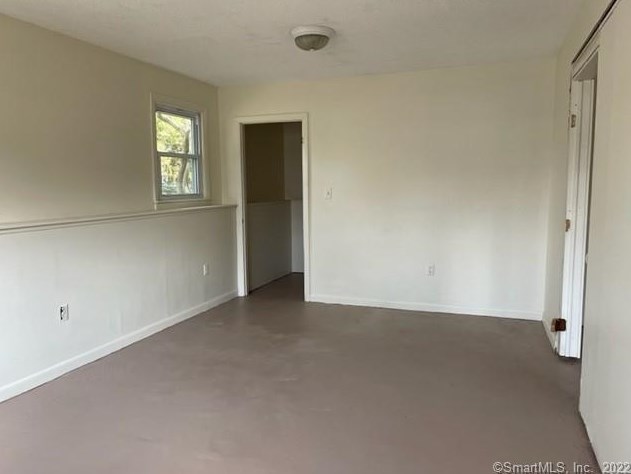 21 Faulkner Dr, Quaker Hill CT  06375-1005 exterior