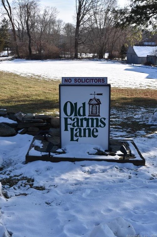 30 Old Farms Ln #30, Northville, CT 06776
