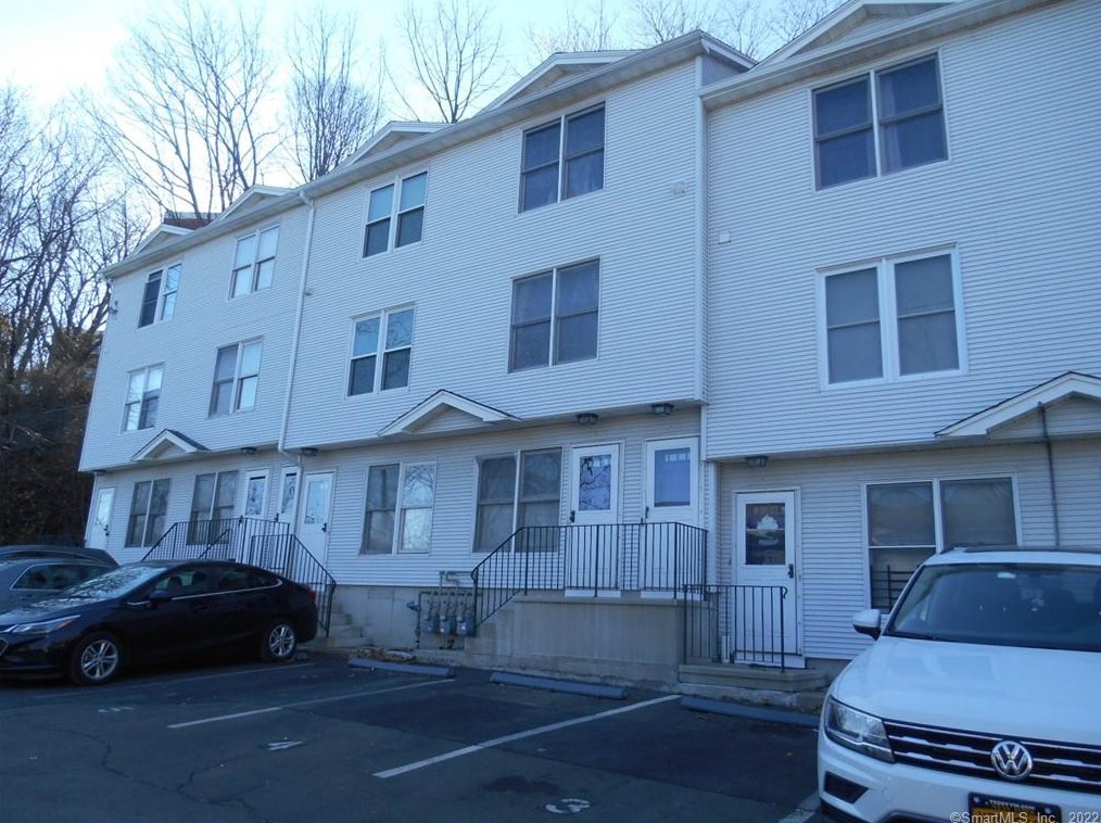 78 York St #5, New Haven, CT 06516