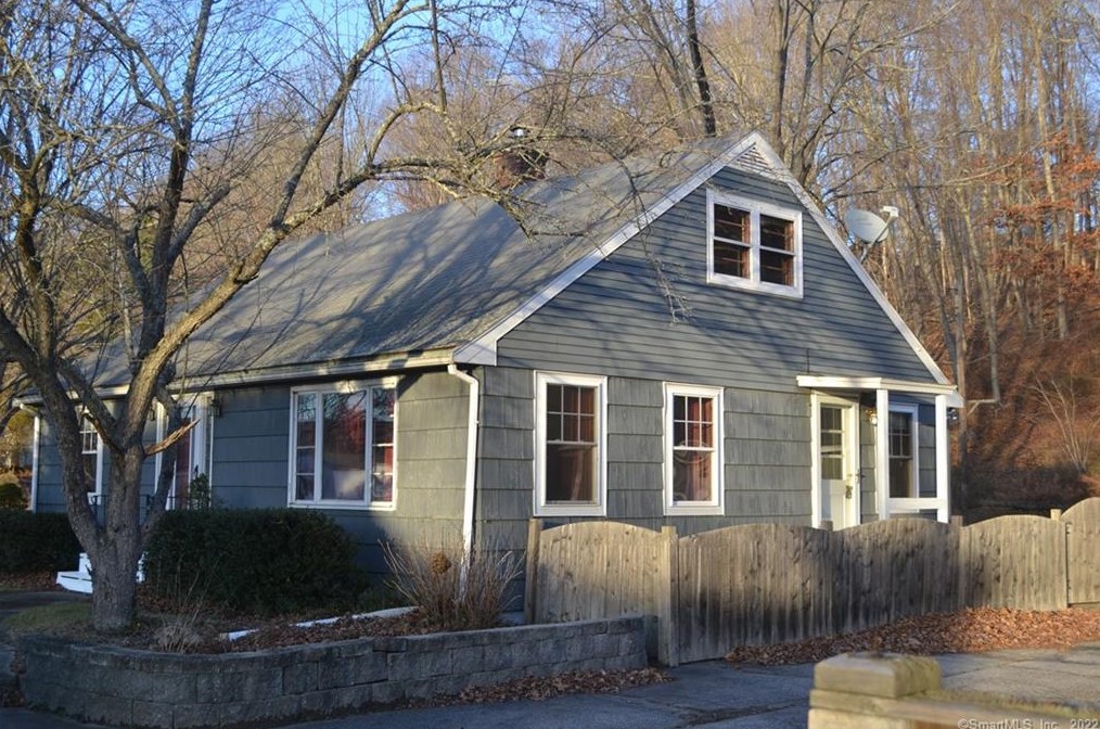 137 Flanders Rd, Niantic, CT 06357