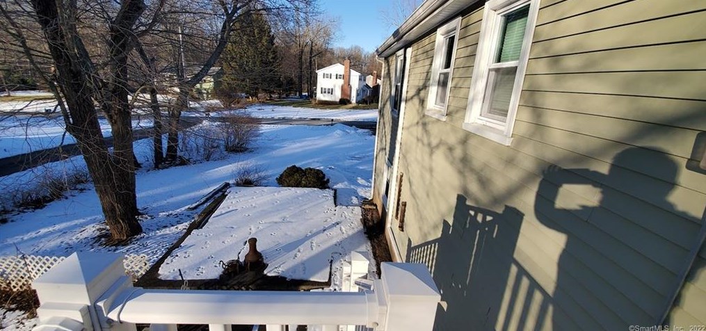 67 Berkeley Dr, Vernon, CT 06066