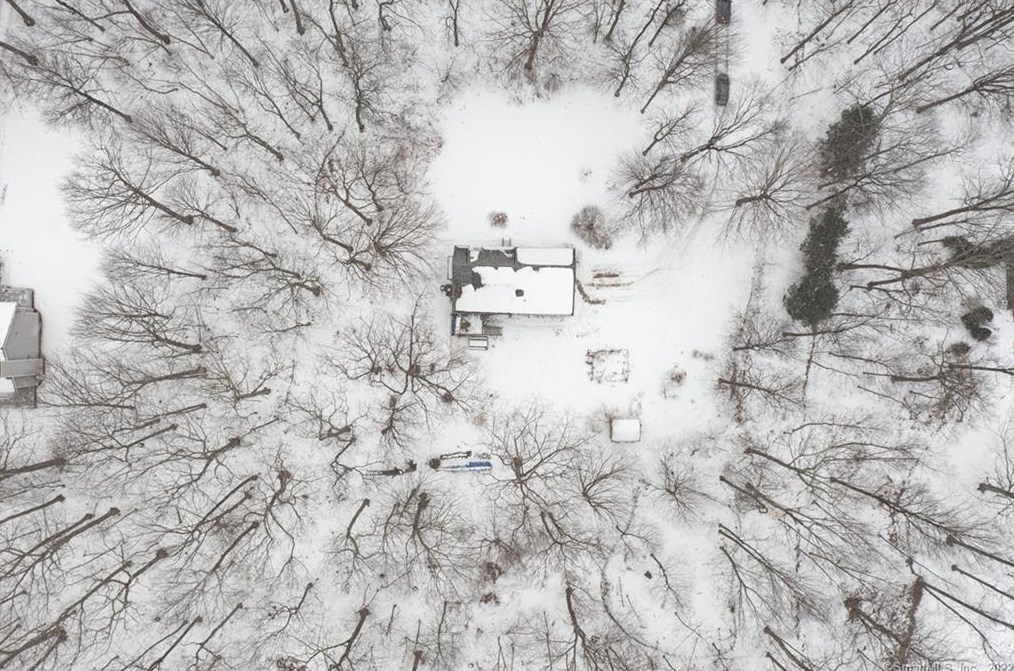 64 Town Line Hwy S, Quaker Hill, CT 06375