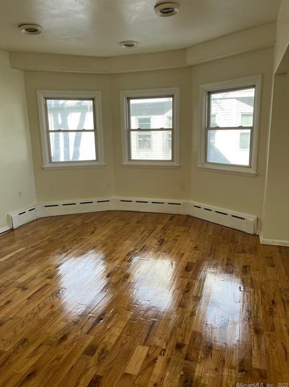 179 Wakelee Ave #203, Ansonia, CT 06401