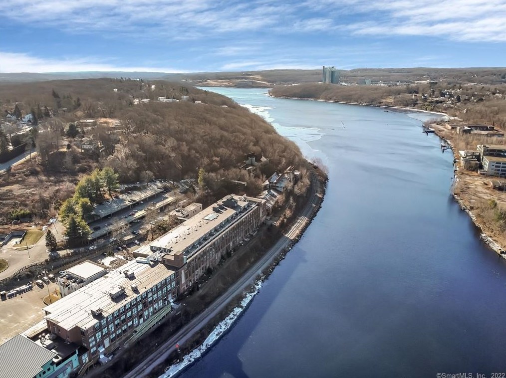 68 Thermos Ave #101d, Norwich, CT 06360