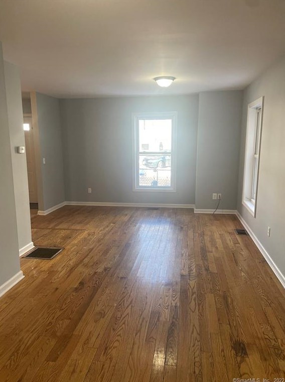6 Lexington Ave, Norwalk, CT 06854
