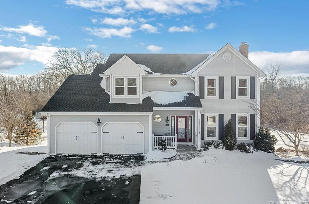 45 Vincent Cir, Wapping, CT 06074