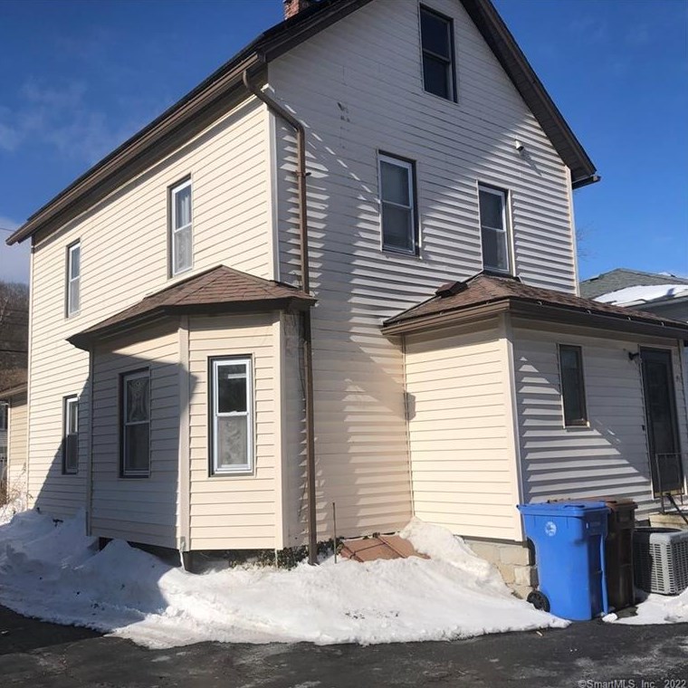 20 Catlin Pl, Huntington, CT 06484