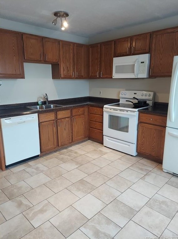 278 Britannia St #2, Meriden, CT 06450