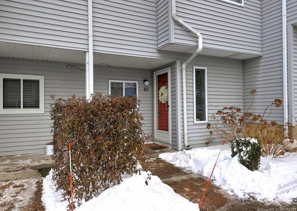 155 Redstone Hill Rd #193, Bristol, CT 06010