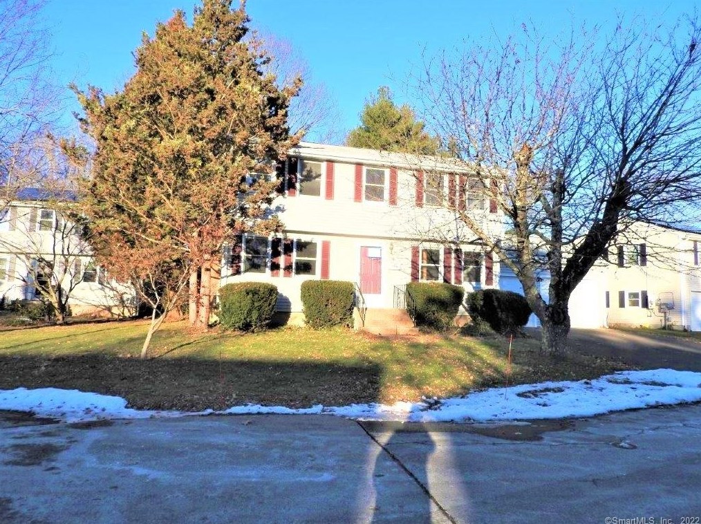 10 Blue Grass Dr, Middletown, CT 06457