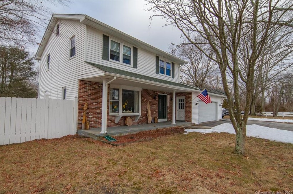 548 Toll Gate Rd, Groton, CT 06340