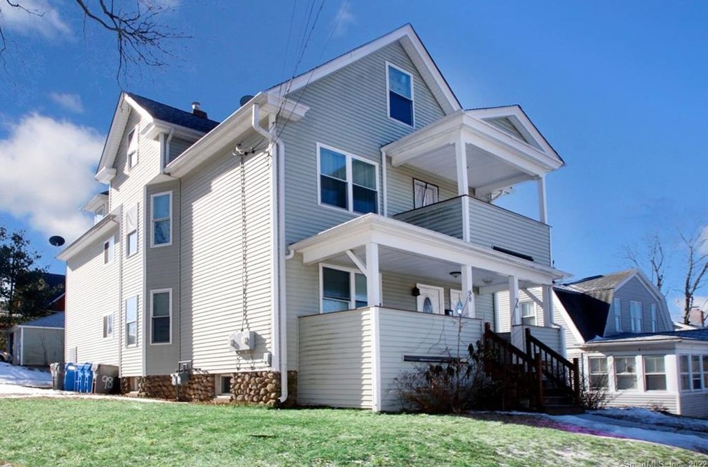 96-98 Judd St, Bristol, CT 06010
