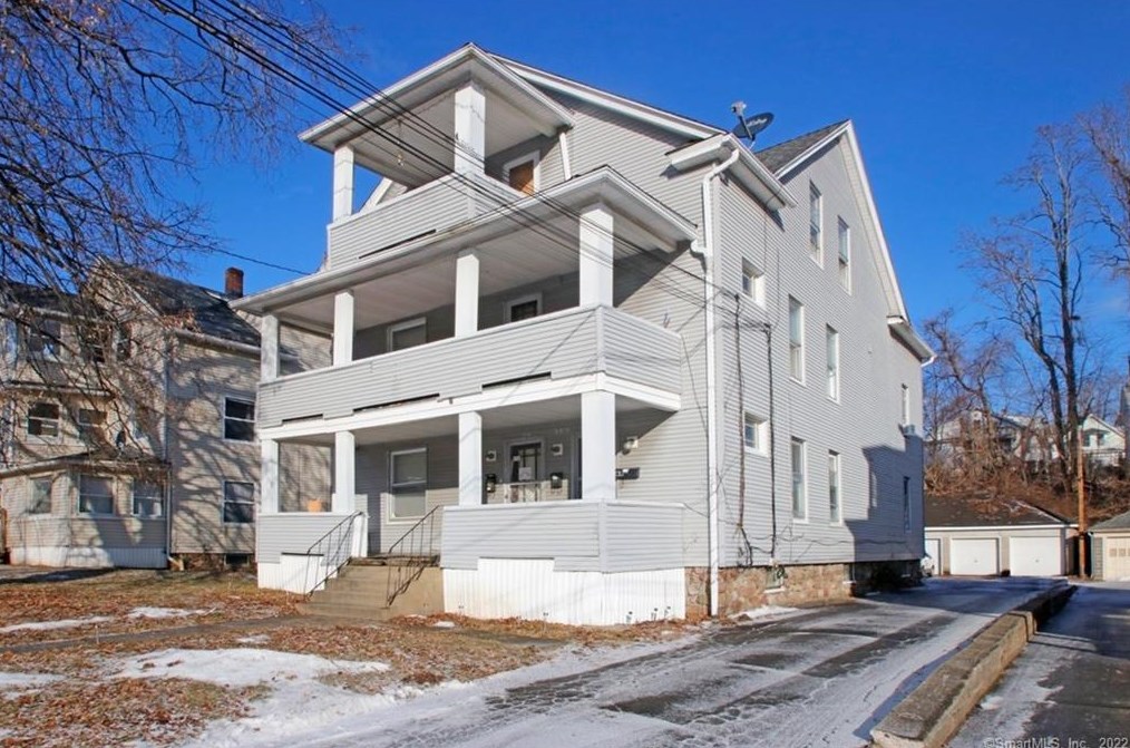 44-46 Gridley St, Bristol, CT 06010