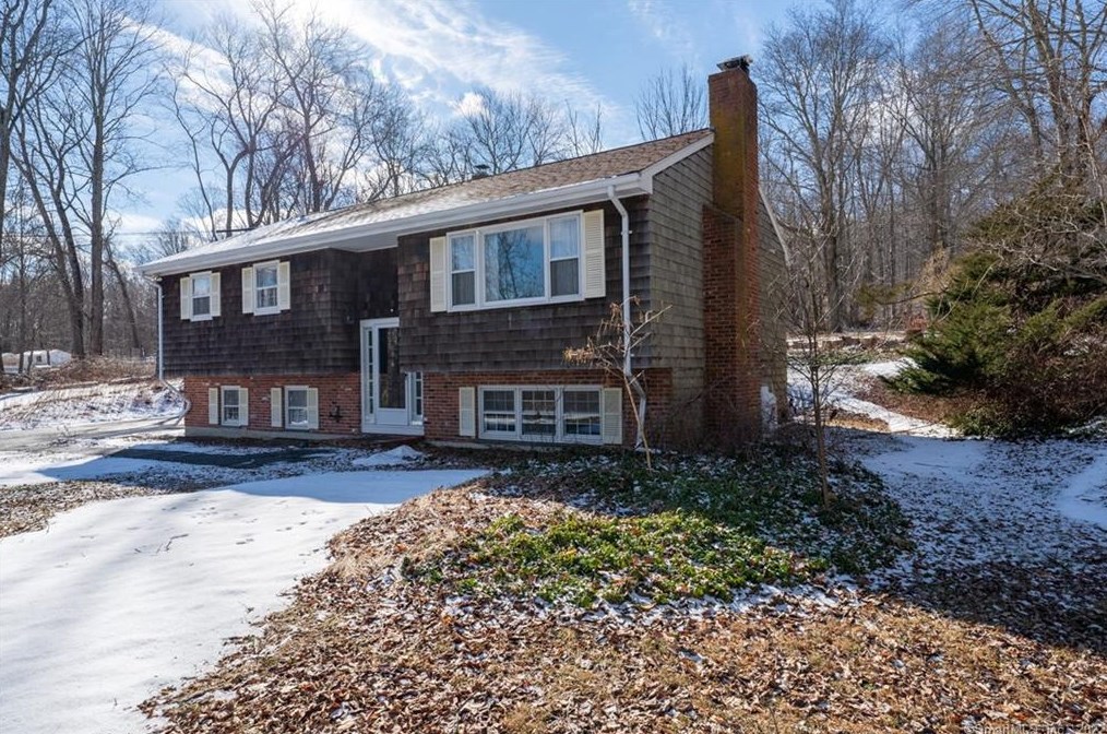469 New London Rd, Colchester, CT 06420