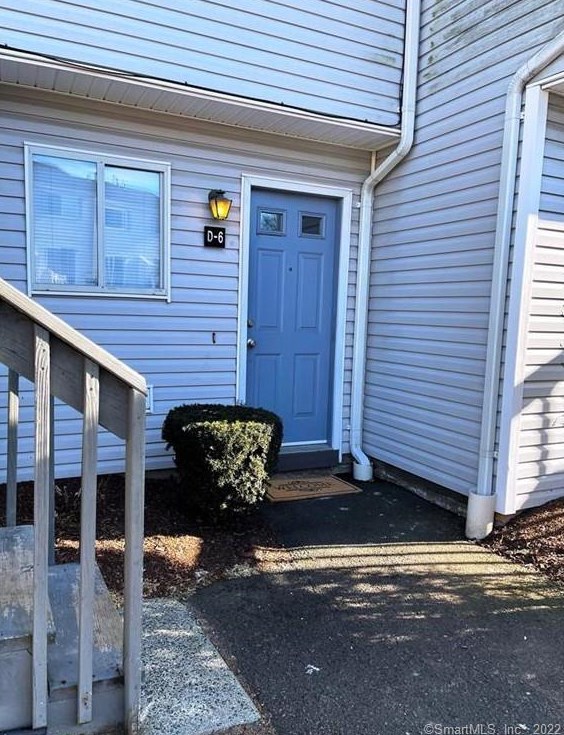 360 Spring St, New Haven CT  06516-3131 exterior