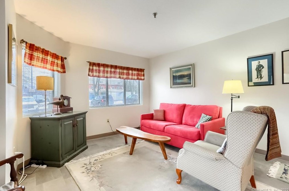 1204 Whitney Ave #101, New Haven, CT 06517