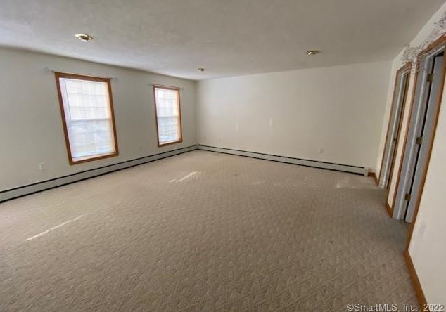 129 Richard Brown Dr, Uncasville, CT 06382
