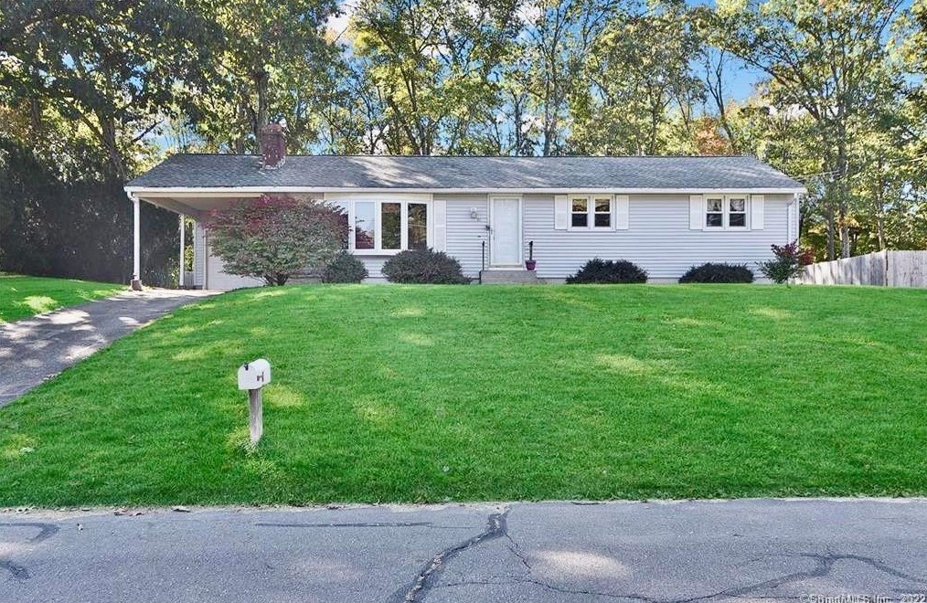 65 Judy Ln, Wapping, CT 06074