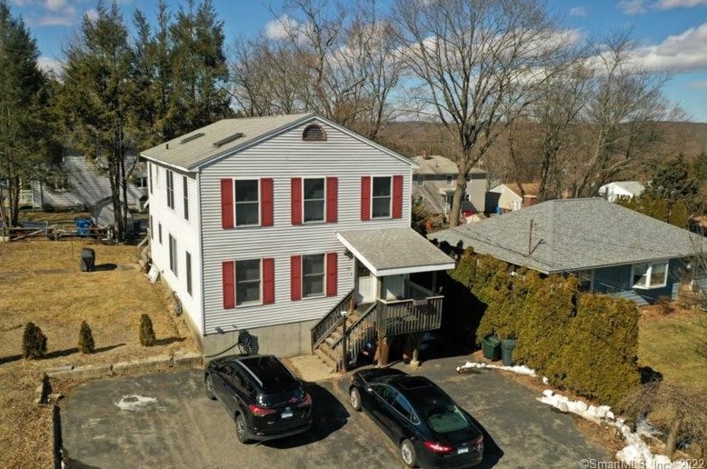 55 West St, Huntington, CT 06484