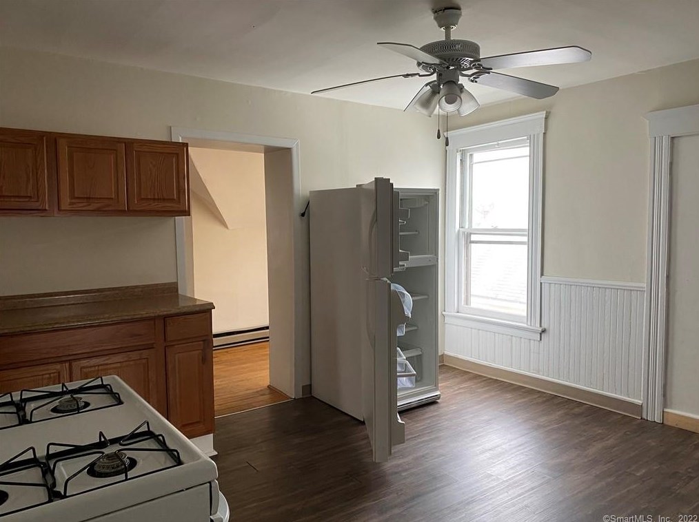 79 Turner Ave #fl 3, Torrington, CT 06790
