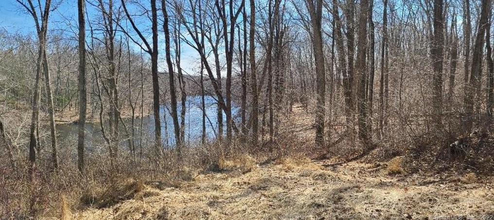 153 N Canterbury Rd, Lisbon, CT 06331