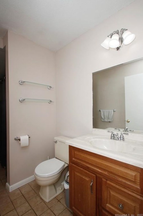 210 Treadwell St, New Haven CT  06517-2300 exterior
