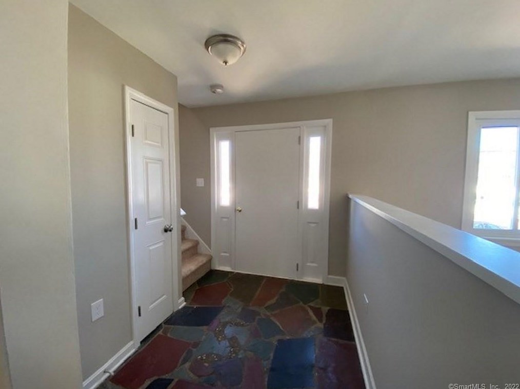 142 Rockwood Ave, Ansonia, CT 06401
