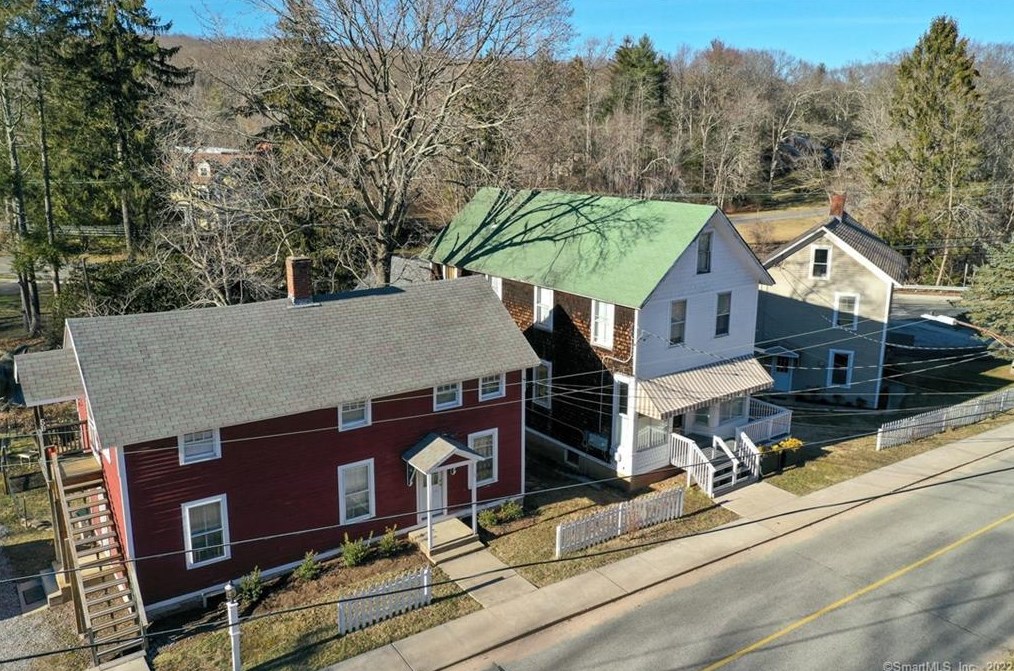 72 Main St, Ivoryton, CT 06442-1006