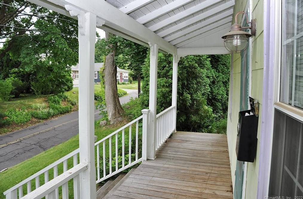 70 Cherry Ave, Watertown, CT 06795-2815