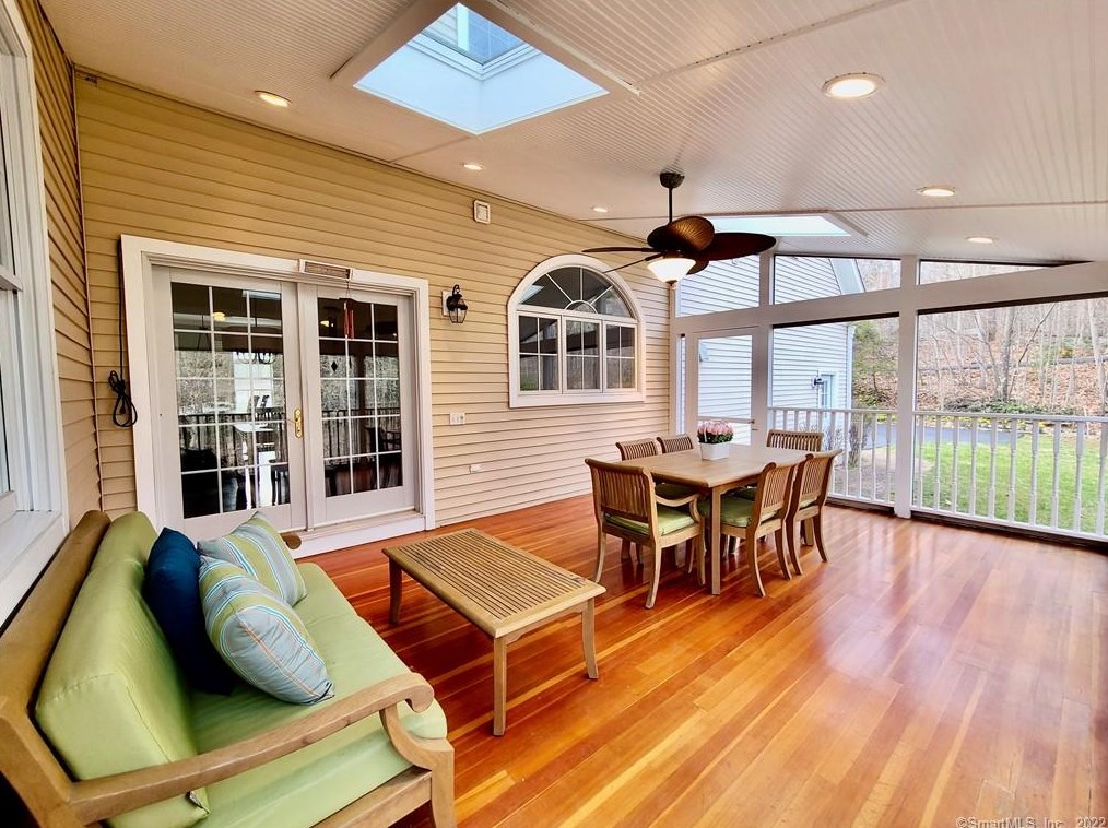 43 Kachina Way, Madison CT 06443 exterior