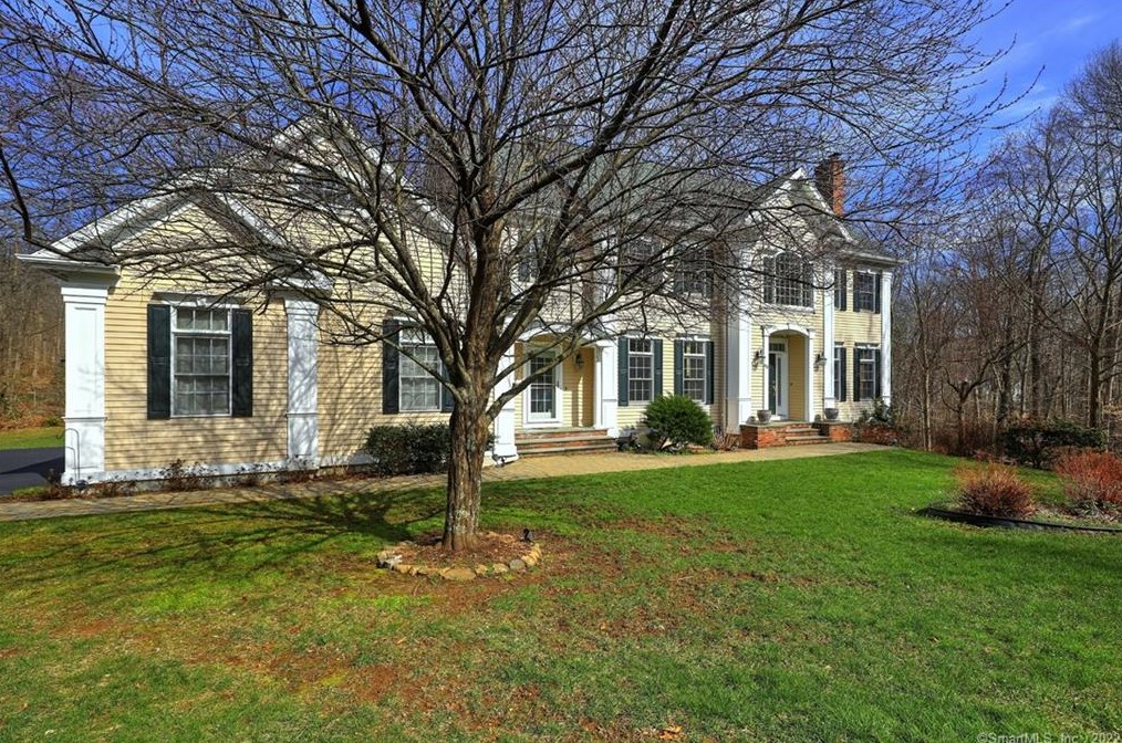 43 Kachina Way, Madison, CT 06443-1961