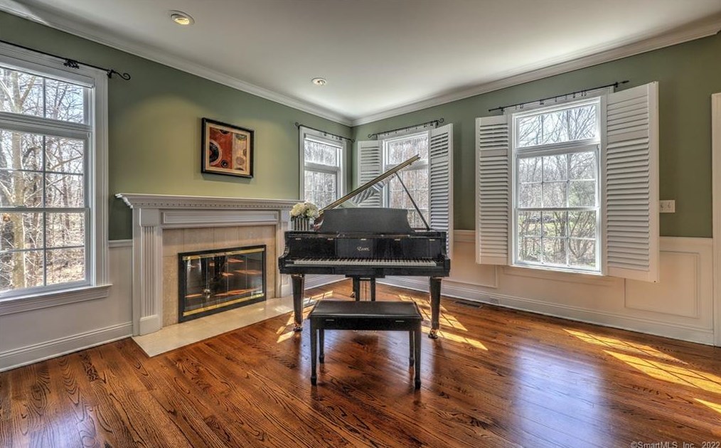 43 Kachina Way, Madison CT 06443 exterior