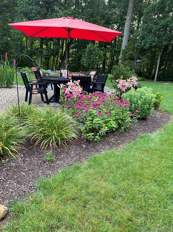 73 Frd Rd, New Haven CT 06525-1721 exterior