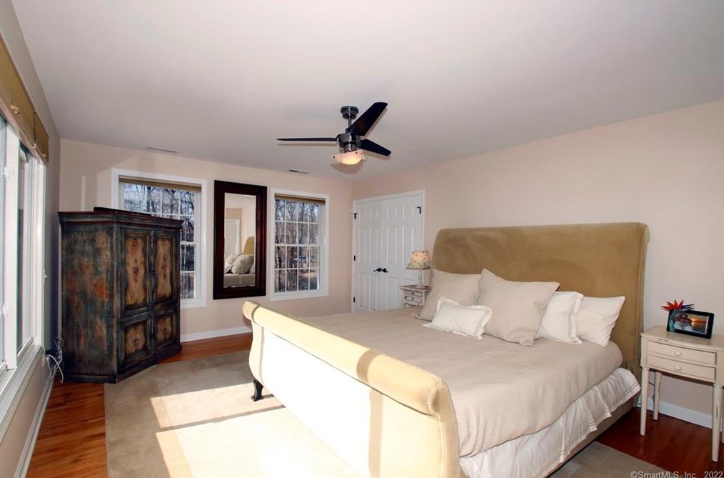 73 Frd Rd, New Haven CT 06525-1721 exterior