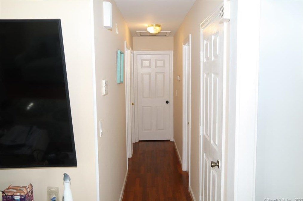 60 Bates St, Stratford CT  06615-7453 exterior