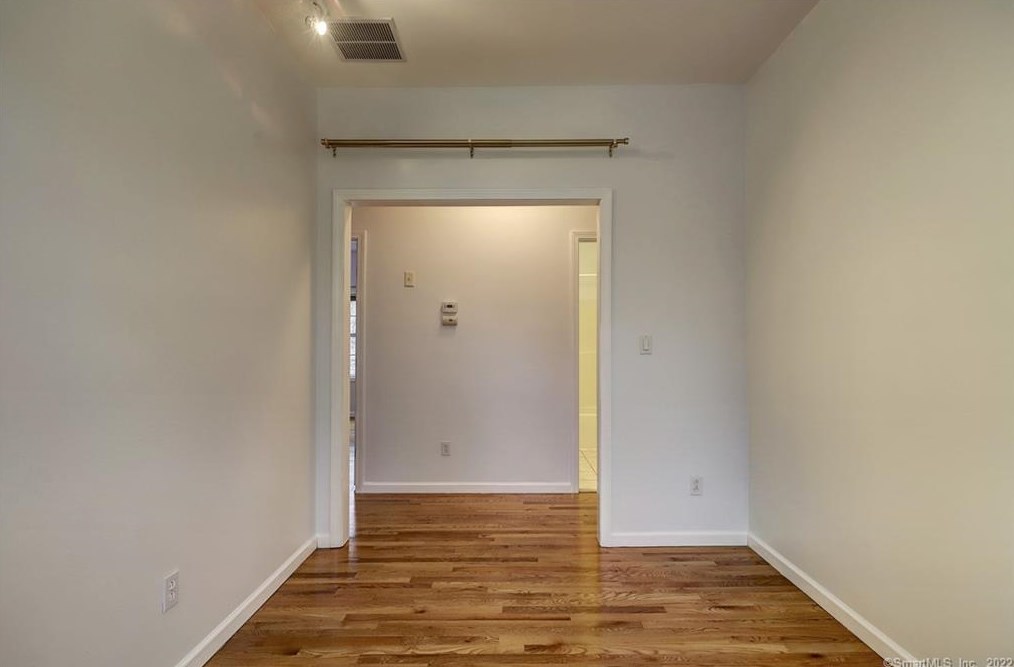 10 St, New Haven CT 06525-2129 exterior