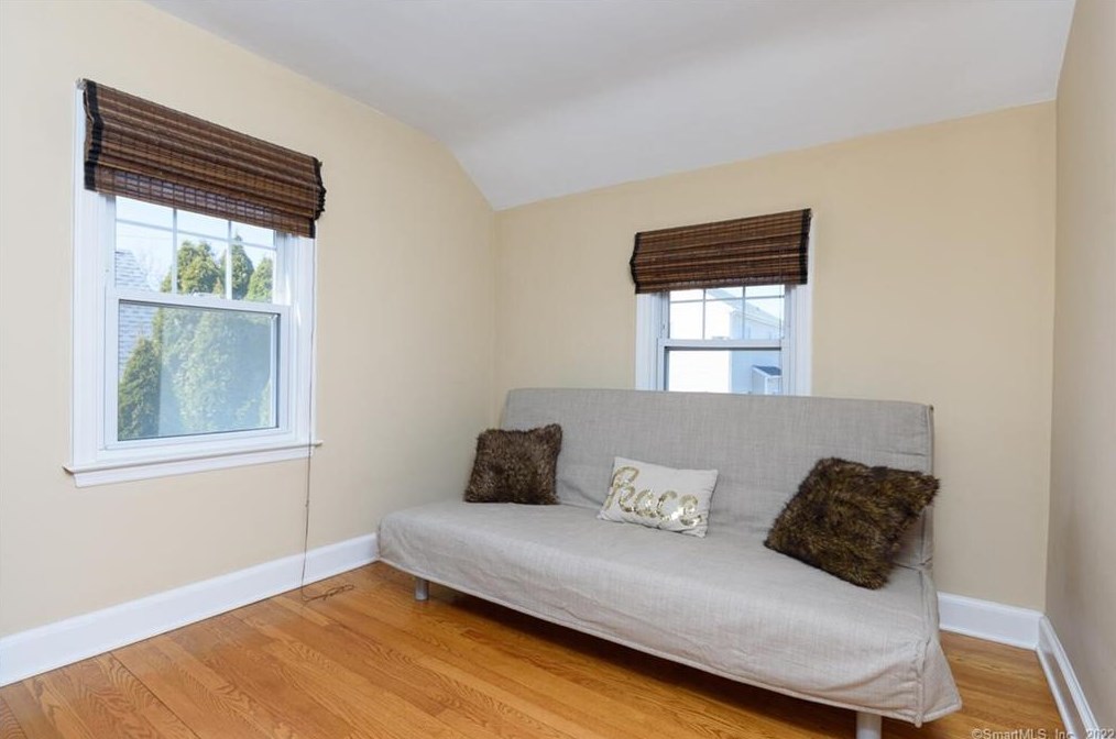 456 Prospect Dr, Stratford CT 06615-7938 exterior