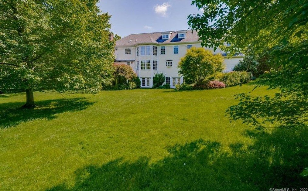 19 Coley Dr, Weston, CT 06883-2924
