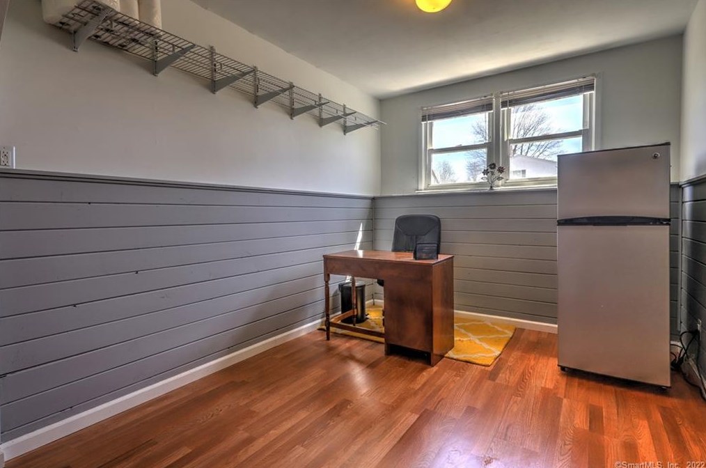 33 Newton St, New Haven CT 06512-1438 exterior