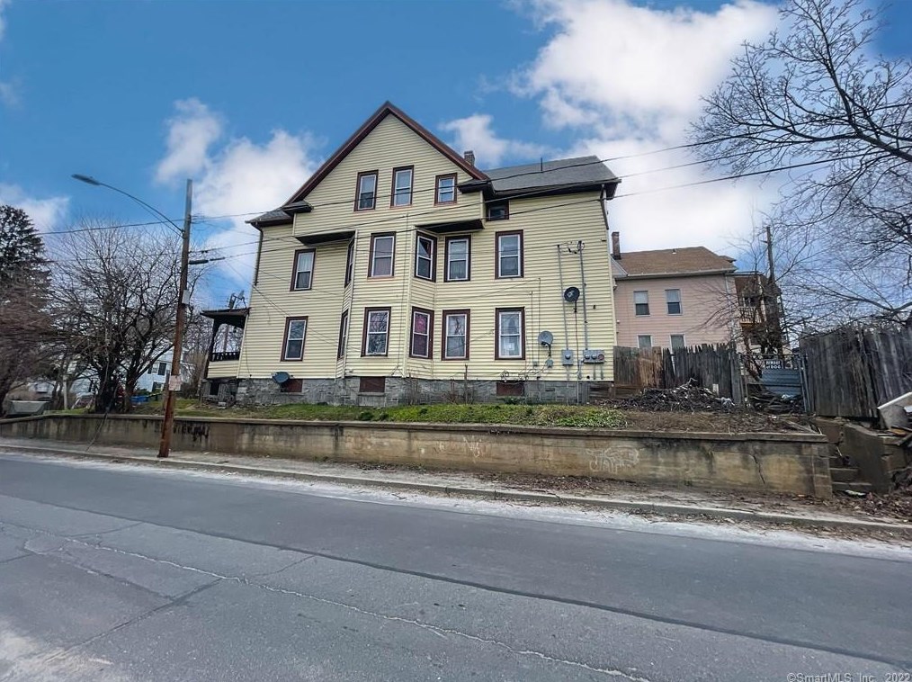 126 Walnut St, Waterbury, CT 06704