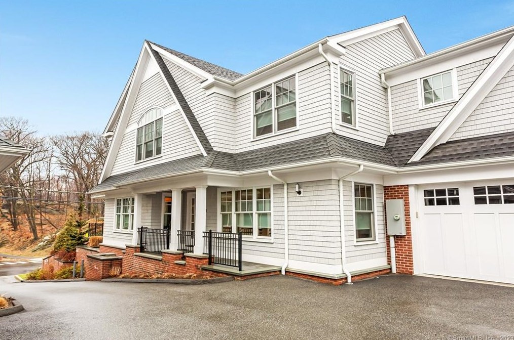 35 Indian Harbor Dr #a, Greenwich, CT 06830